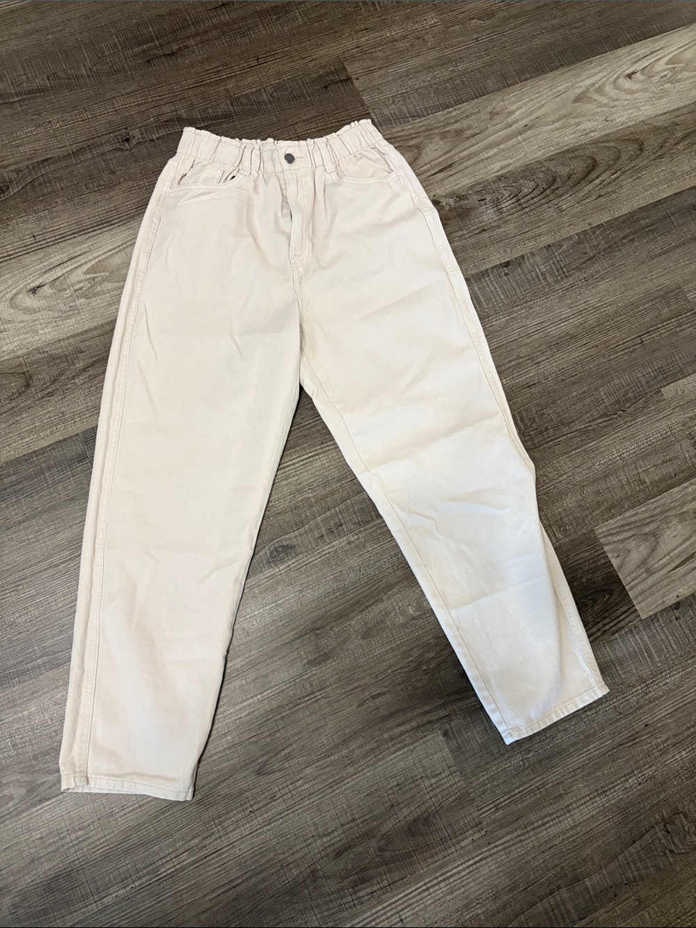 H&M Cream High-Waist Tapered Jeans